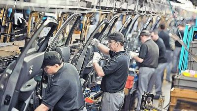 Productividad laboral fabril se recupera en el país