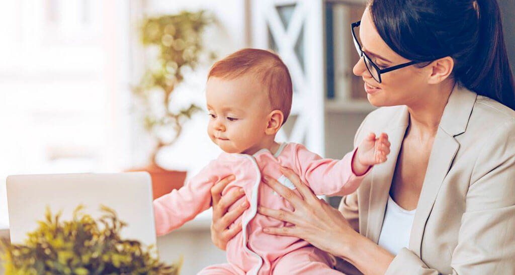 Mujeres: ¿regresan al trabajo luego de ser madres?