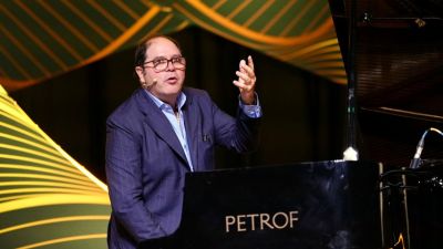 Foto Felipe Gomez pianista jpeg